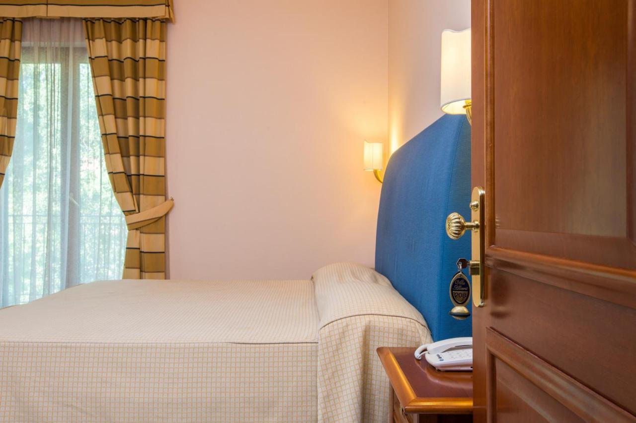Hotel Albani 4*